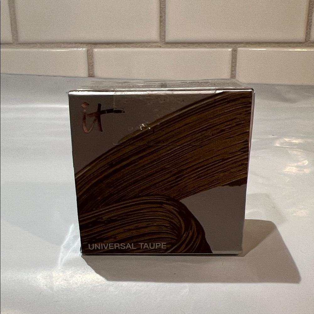 IT Cosmetics Universal Taupe Brow Powder